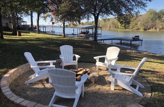 Waterfront/Swim/Kayak/Shop/Golf/Relax