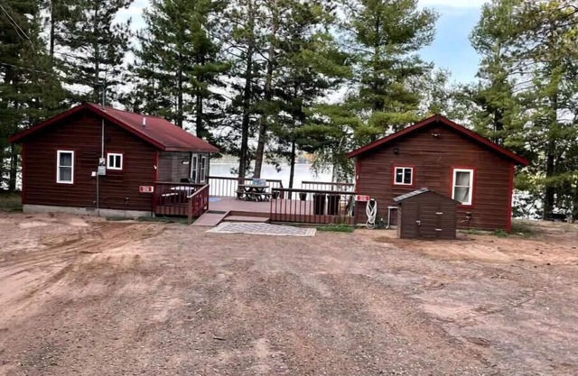 Waterfront Webb Lake, Cabin 1