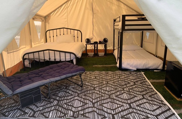 Waterlily-Best glamping experience, Middletown ny