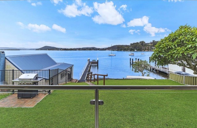 Waterview Retreat @ Blackwall