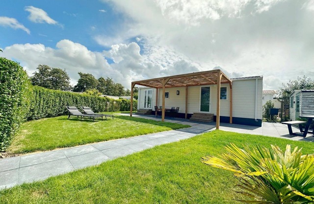 We would like to invite you to this brand new chalet for a wonderful beach holiday.