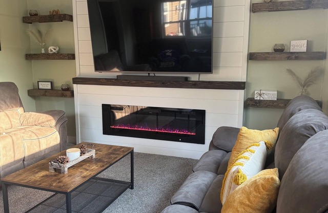 Weekend Escape- Cozy 2BR with Patio