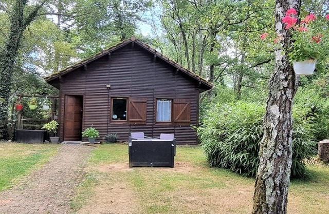 Weir Cottage: Private Lakeside Gite In Idyllic Location. A Great Place To Relax!