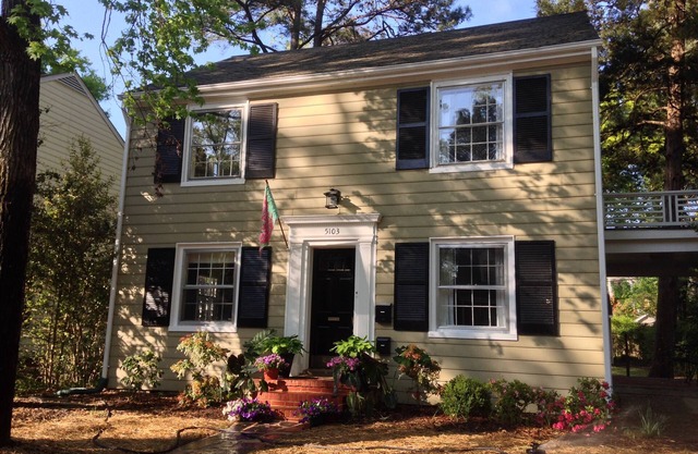 Welcome To A Westover Hills Gem! 1st Floor Apartment