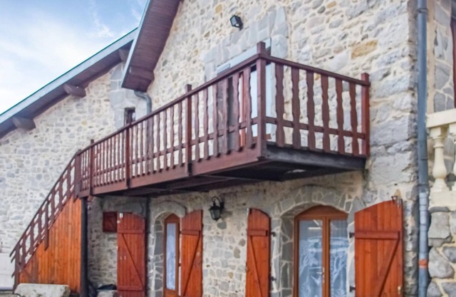 Welcome to Chanaz ? an exceptional house for your family vacation.