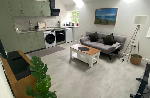 Welcome to our lovely annex in the heart of Shelley, West Yorkshire!