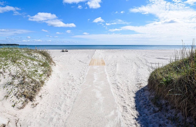 Welcome to this small cottage, located near one of Gotland's most popular beaches.