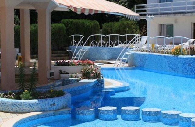 Welcome to Villa Bellevue!