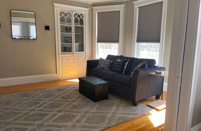 Welcoming 2-bedroom apartment with WiFi in Salem