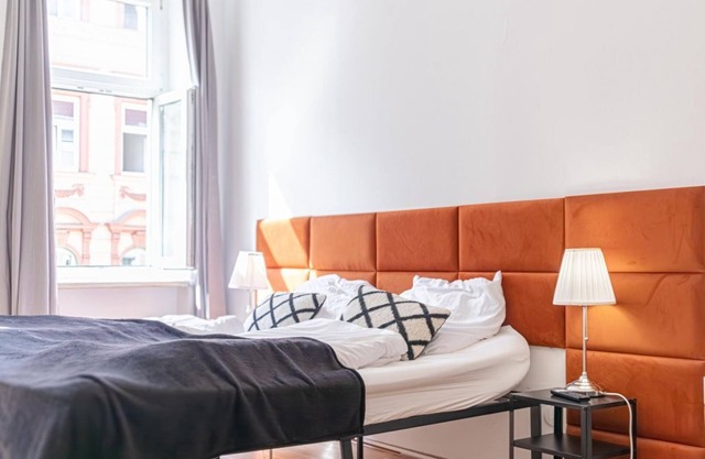 Welcoming Budget 1BR Apt. With Best Location