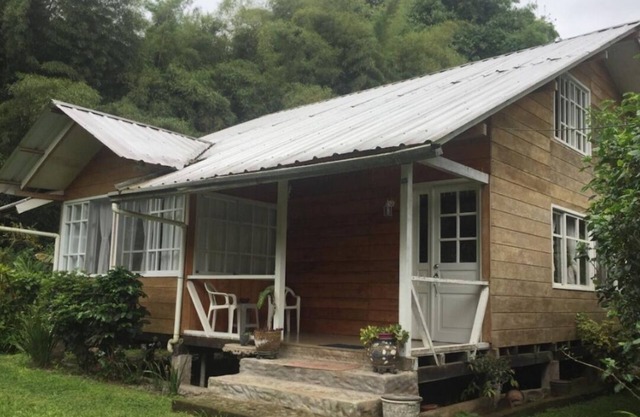 Welcoming cottage with WiFi in charming Mindo