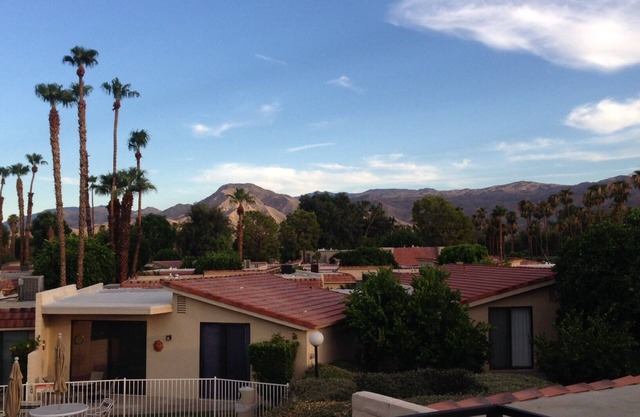 Well-Appointed Townhouse in Cathedral Canyon Near Palm Springs