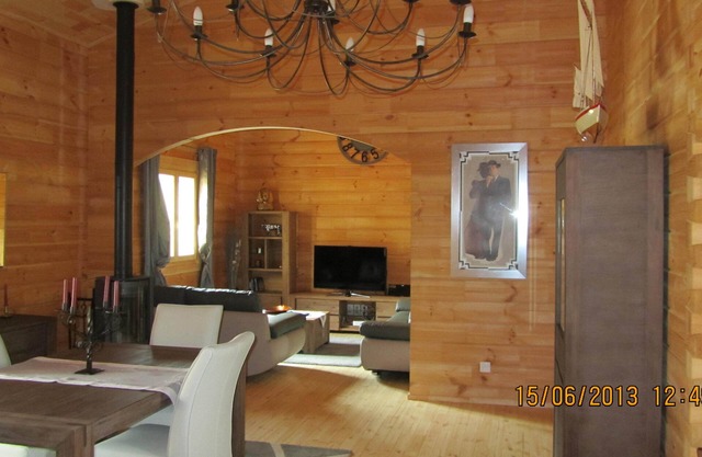 WELLNESS AND REST IN THE COUNTRYSIDE IN A WOODEN HOUSE