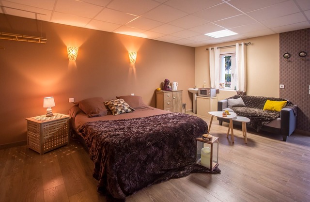 Wellness center and its king size bedroom overlooking the Pyrenees