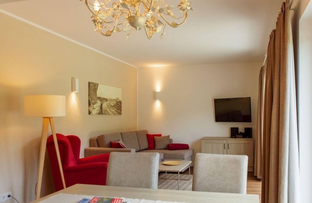 Wellness suite, 2 bedrooms, balcony, sauna - elbresort