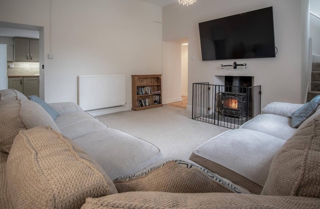West Jordanston Farm Cottage - 4 Bed - St Florence