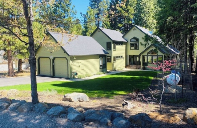West Shore Country Club Cabin with a Golf Course View!