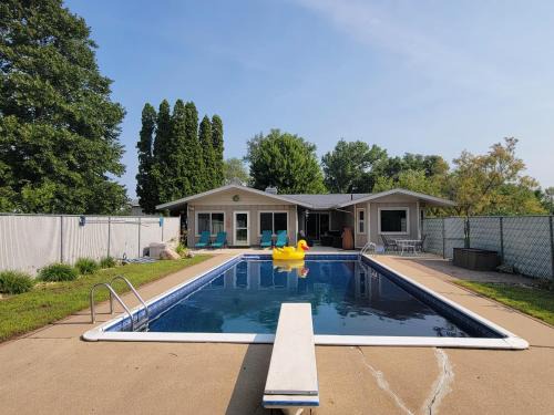 West-Side Retreat