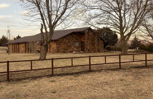 Western themed home on the hill in the country!