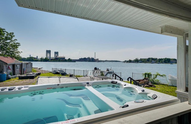 Weymouth Waterfront Getaway with Swim Spa and Hot Tub