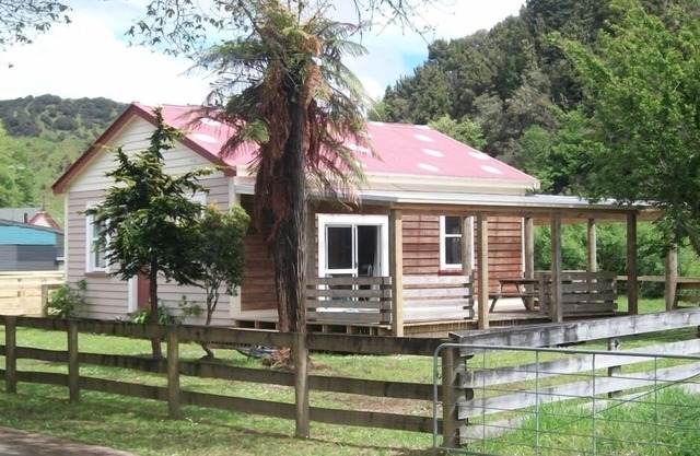 Whanga Bridge House on the Forgotten World Highway