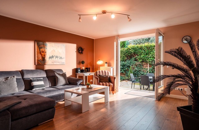 Whg. 1, approx. 60 m², first floor, 2 terraces - Ferienhaus Viereck