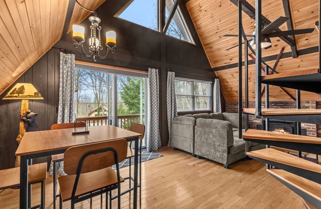 Whispering Pines - Lake Access, Hot Tub, Fire Pit!