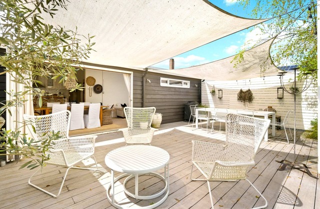 'White Birch' - Sophisticated 4 Bedroom Heritage Home