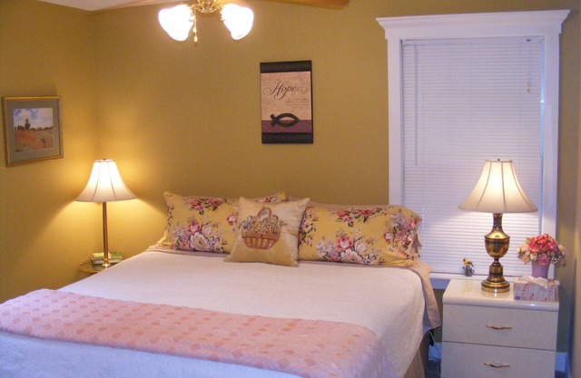 White River Retreat Featuring two New King Size Beds