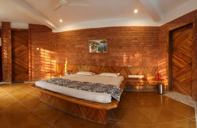 White Triangle By Joy Suites