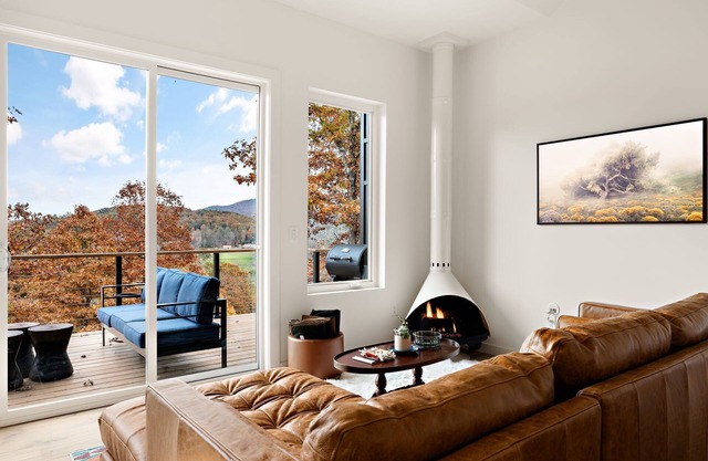 Wildcat Modern: Elegant mountain retreat with fire pit, deck, elevated furnishings, and pool and gym