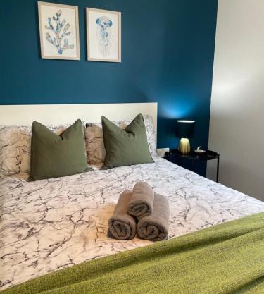 Willesden Green ROOMS