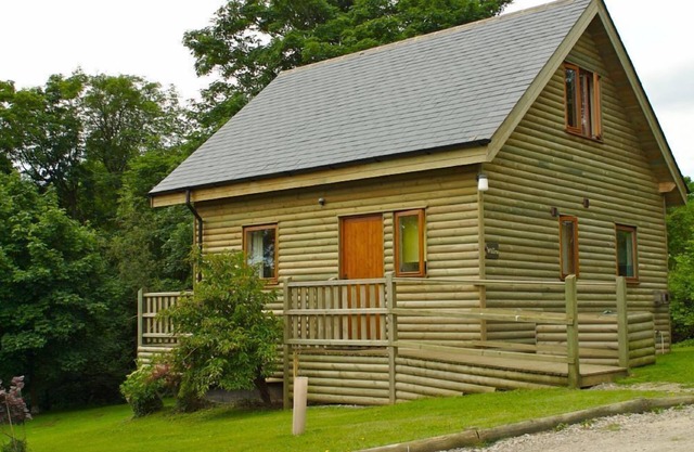 Willow Cottage Style Lodge in Yorkshire Dales, sleeps up to 4, family & pet friendly