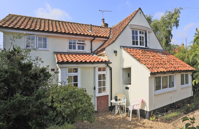 Willow Farm - Three Bedroom House, Sleeps 6