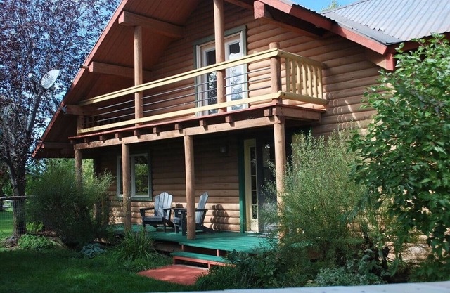 Willow Tree Cabin in Teton Valley