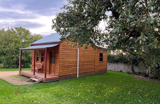 Willunga Gallery Cabins