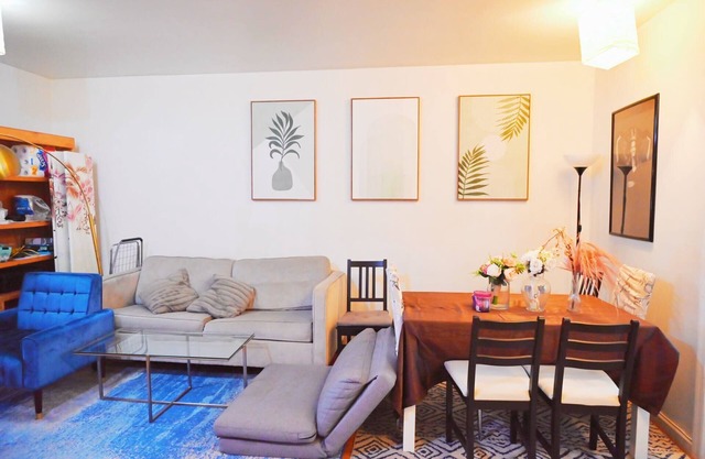 Willy’s Cozy 4 Bedroom Apartment with 6 Bedsn