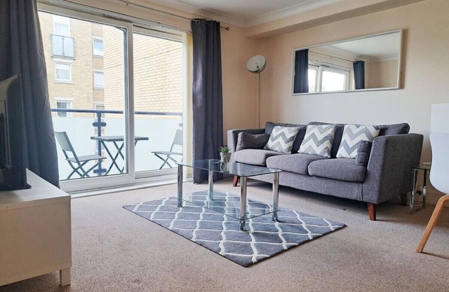 Wimbledon Apartment Is a Fantastic 1 Bedroom Apartment in the centre of Wimbledon with free parking!