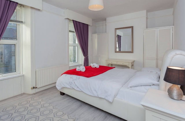 Windsor House - A Home from home
