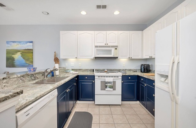 Windward Point 106 - Amazing 3 bed/3 bath condo- unbelievable Marsh Views!