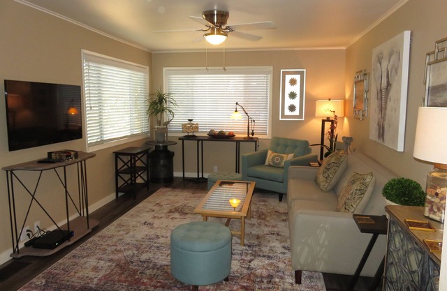 Wine Country Getaway under the Oak