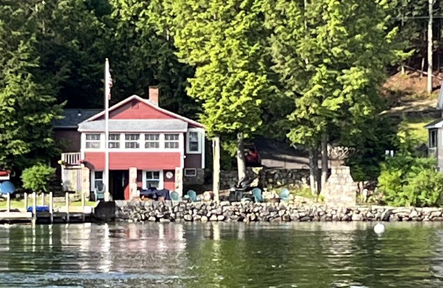 Winnipesaukee waterfront - cozy and clean - pet friendlyn- best view ever!nn