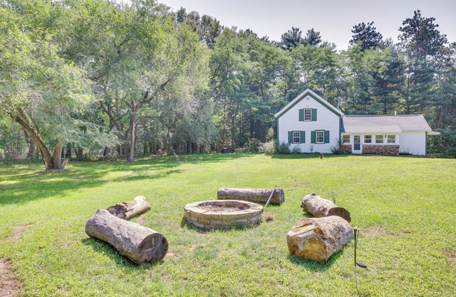 Wisconsin Cabin Getaway Near Castle Rock Late