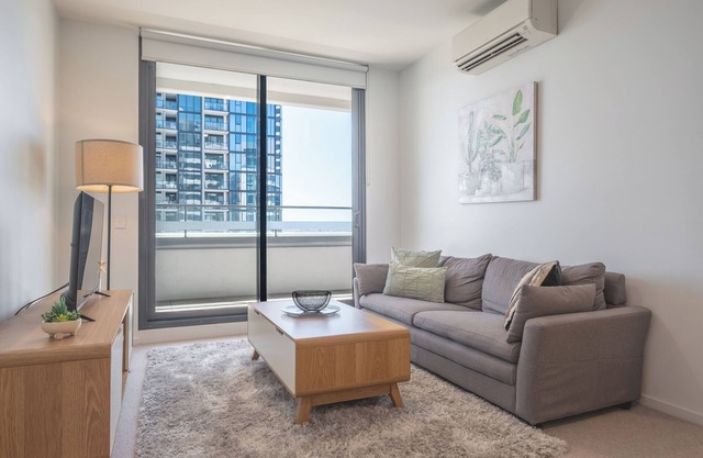 With 2 bedrooms, 2 bathrooms, this apartment impresses with its breathtaking panoramic views