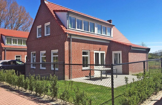 With its 4 bedrooms, Landgoed de Lente the Krokus type sleeps 8 people.