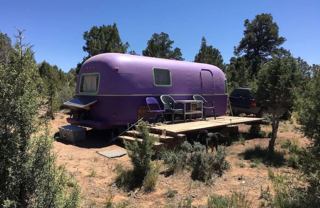 With its retro style and playful color scheme, this unit offers a fun and comfortable escape.