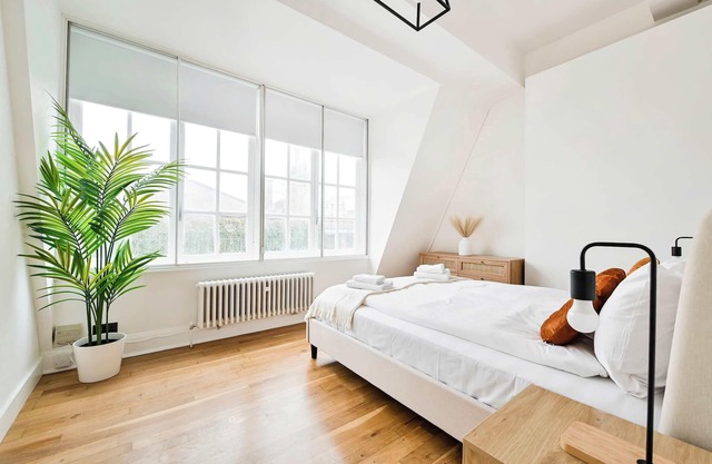 Wonderful Fitzrovia 3 Bed Apartment