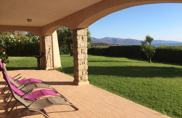 Wonderful Modern rental - Stunning sea view 3 minutes from the beach
