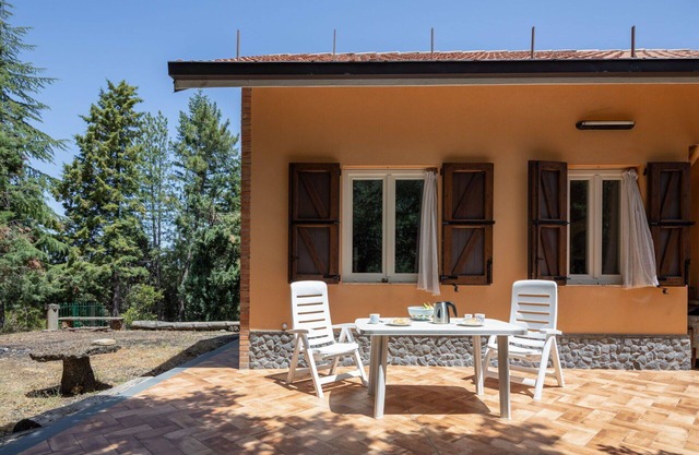 Wonderful private villa for 8 guests with WIFI, TV and terrace