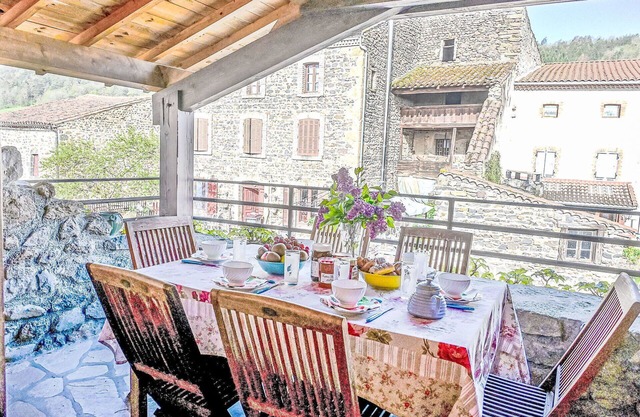 Wonderful private villa for 6 people with WIFI, TV, terrace, pets allowed and parking
